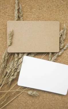 Sivri arka plan ile kartvizit Mockup.