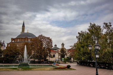 Cami ve sinagog birbirine yakın, Bulgaristan