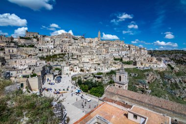 Matera, İtalya'nın geniş panoramik cityscape görünümü