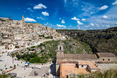 Matera, İtalya'nın geniş panoramik cityscape görünümü