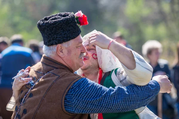 Bulgaarse folklore en maskerade festival Varvara — Stockfoto