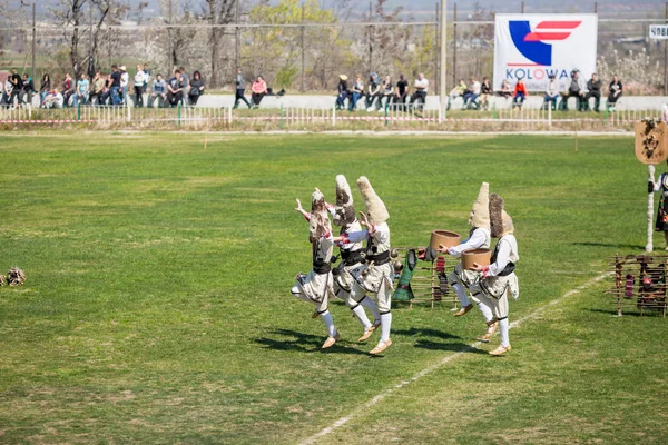 Bulgariska folklore och maskerad festival Varvara — Stockfoto