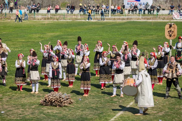 Bulgarian folklore and masquerade festival Varvara — Stock Photo, Image