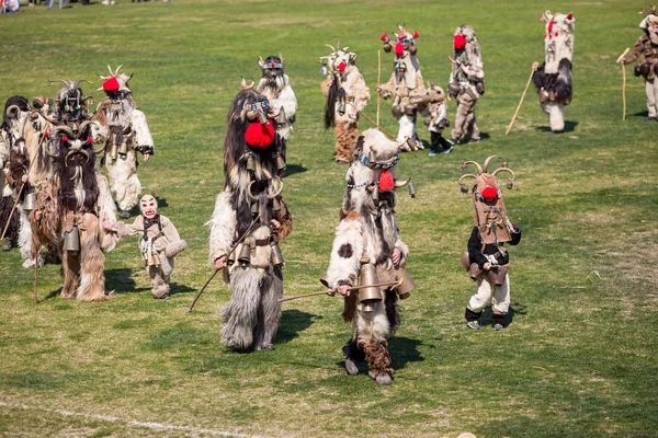 Festival de folclore e máscaras búlgaro Varvara — Fotografia de Stock