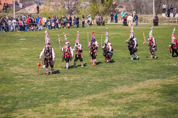 Bulgaarse folklore en maskerade festival Varvara — Stockfoto