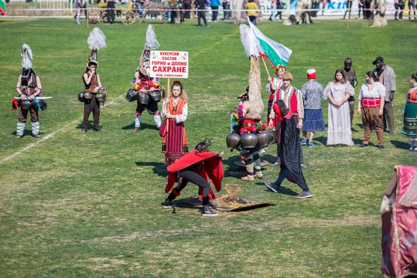 Festival de folclore e máscaras búlgaro Varvara — Fotografia de Stock