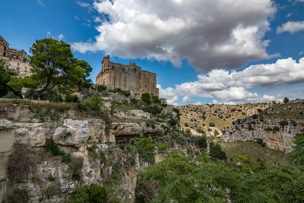 Iglesia en la colina de Matera, Basilicata, Italia — Foto de Stock