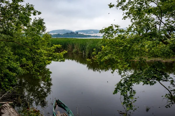 Vistas a la calle, Isla Ioannina, Grecia — Foto de Stock