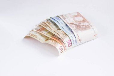 Euro beyaz bir arka plan üzerinde yatıyordu