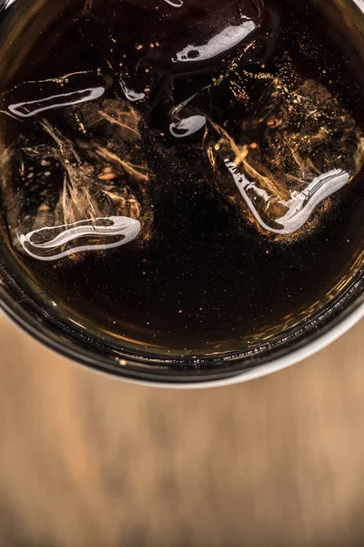 Dark Beverage Ice Glass — Stock Photo, Image