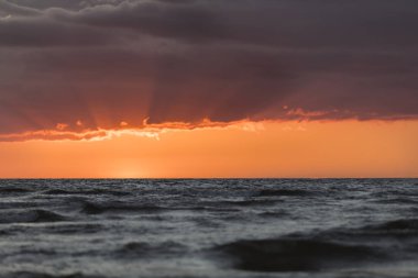 Baltık Denizi 'nde gün batımı