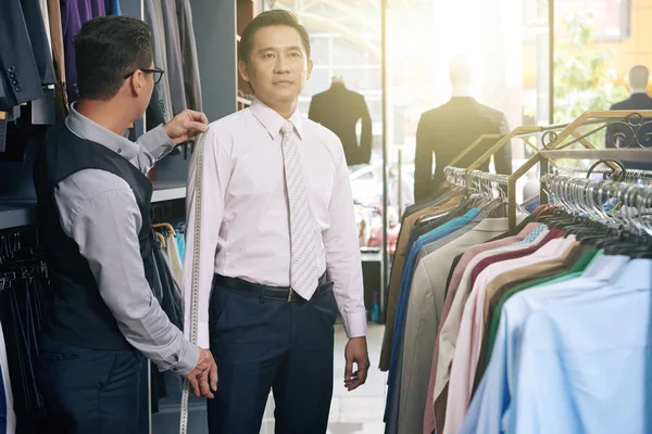 Profesyonel Vietnamca olgun istemcisinin ölçüm kol terzi