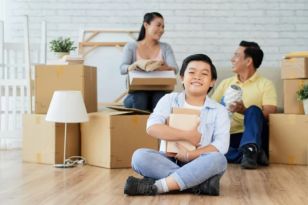 Asiatische Mutter Vater Und Sohn Neuer Wohnung Mit Boxen Junge — Stockfoto