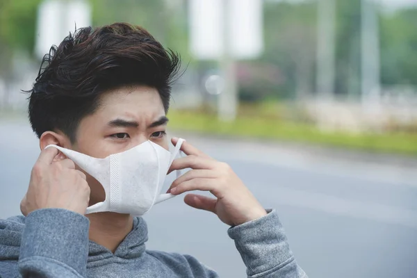 Face Asian Young Man Wearing Face Mask City — Stock Photo, Image