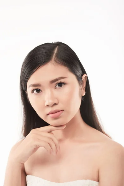 Портрет Тримаючи Молодих Єтнамська Жінка Красивої Шкіри — стокове фото