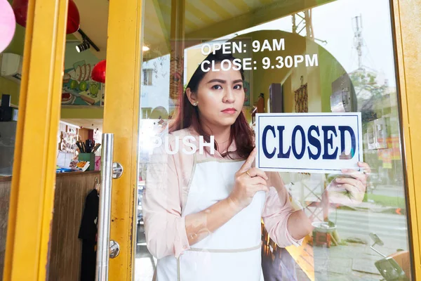 Unhappy Young Asian Woman Owner Closing Store Door — Stock Photo, Image