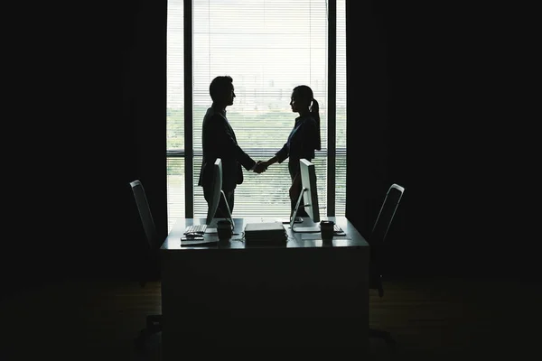 Coworkers Shaking Hands Front Office Window — Stock Photo, Image