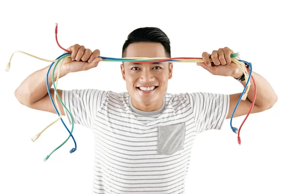 Cintura Retrato Homem Asiático Bonito Jovem Segurando Cabos Usb Coloridos — Fotografia de Stock