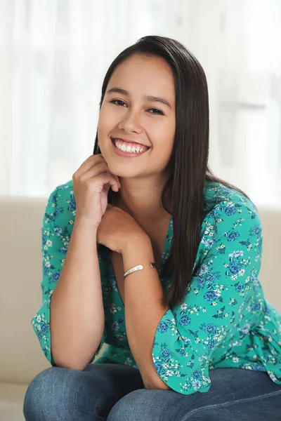 Portrait Lively Young Mixed Race Woman Beautiful Smile — Stock Photo, Image
