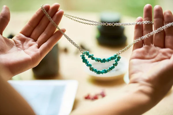 Close Female Hands Holding Handmade Necklace Gemstone Beads Chain — Stok Foto