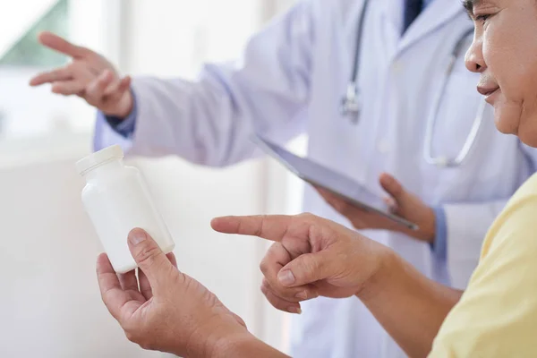 Side View Crop Asian Male Asking Anonymous Medical Practitioner Cure — Stock Photo, Image