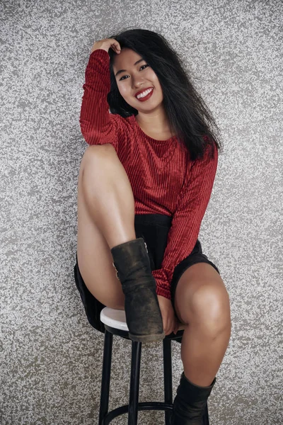 Retrato Chica Asiática Sexual Blusa Roja Lápiz Labial Rojo Sus —  Fotos de Stock