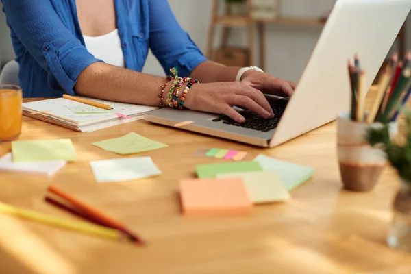 Teacher Working Laptop Preparing Class Her Table — Stock Photo, Image