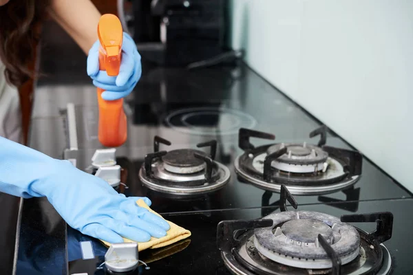 Hands Woman Gloves Cleaning Stove Professional Detergent — Stock Photo, Image