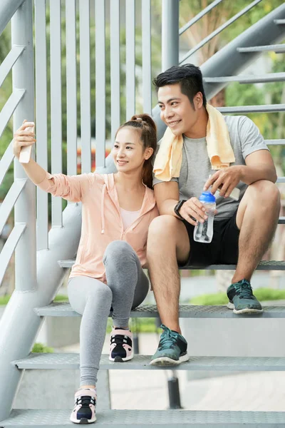 Athletic Sportive Asian Man Woman Taking Selfie Mobile Phone — Stock Photo, Image