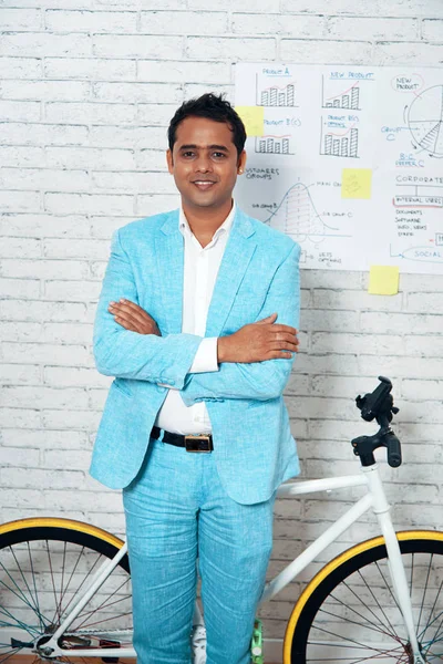 Confident Young Businessman Standing His Bicycle Modern Office — Stock Photo, Image