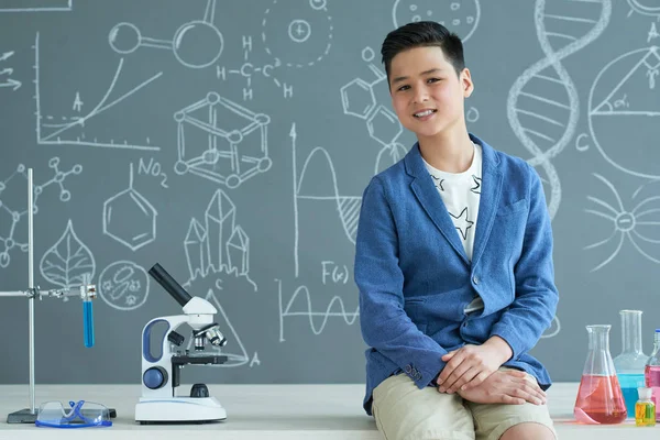 Smiling Smart Vietnamese Teen Boy Sitting Desk Chemistry Class — Stock Photo, Image