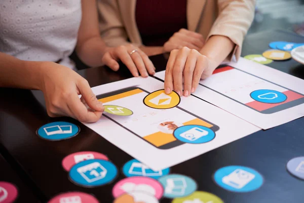 Hands Project Managers Choosing Icons Mobile Application — Stock Photo, Image