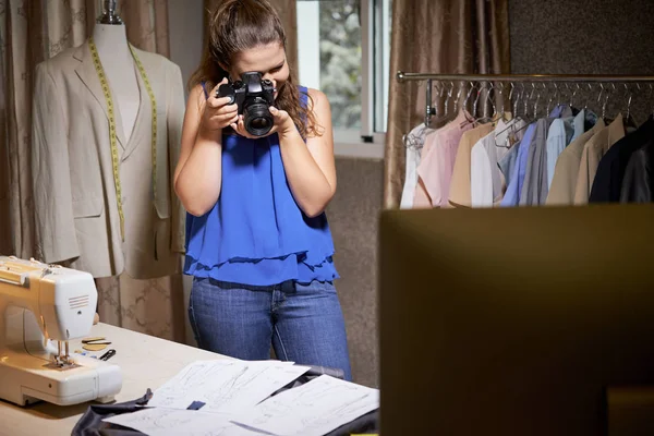 Tailor Taking Photo Sketches Table Her Camera Online Page While — Stock Photo, Image