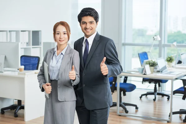 Portrait Smiling Multi Ethnic Coworkers Showing Thumbs — Stock Photo, Image