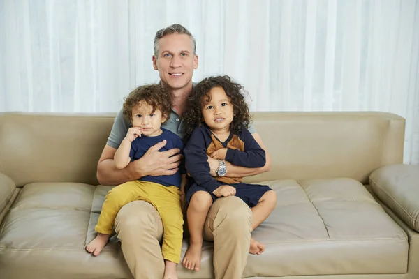 Portrait Happy Father Two Adorable Kids Sitting Sofa — Stock Photo, Image