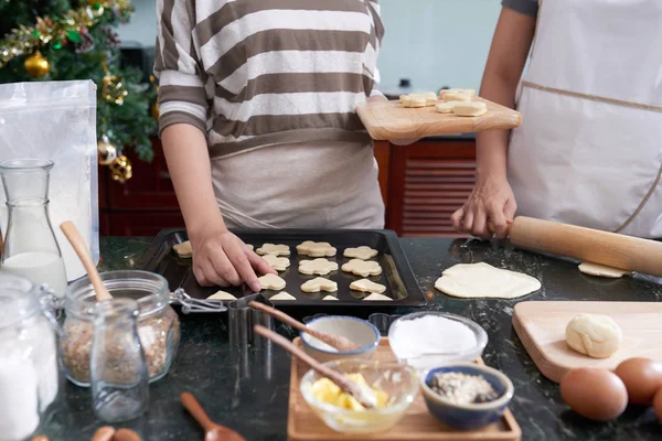 Teenage Girl Putting Cookies Metal Tray Baking — Stock Photo, Image