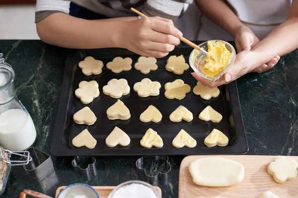 Hands Women Applying Soft Butter Cookies Baking — Stock Photo, Image