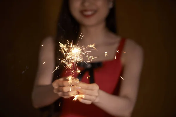 Burning Sparkler Hands Smiling Young Woman New Year Party — Stock Photo, Image