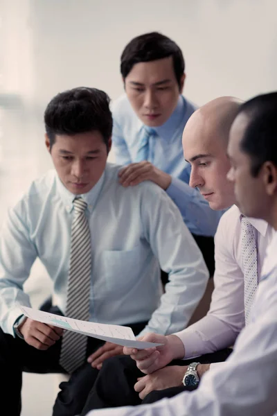 Group Pensive Managers Looking Annual Sales Plan — Stock Photo, Image