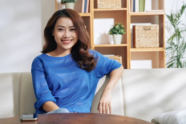 Portrait Beautiful Young Asian Woman Sitting Sofa Home — Stock Photo, Image