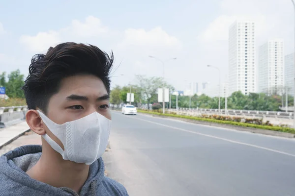 Sick Vietnamese Man Walking Outdoors Face Mask — Stock Photo, Image