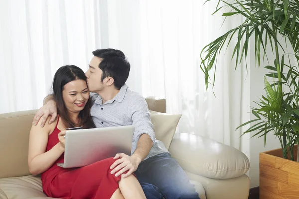 Young Asian Man Kissing His Girlfriend Forehead She Ordering Him — Stock Photo, Image