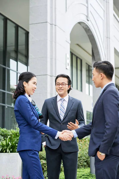 Business People Talking Greeting Each Other While Standing Office Building — Stock Photo, Image