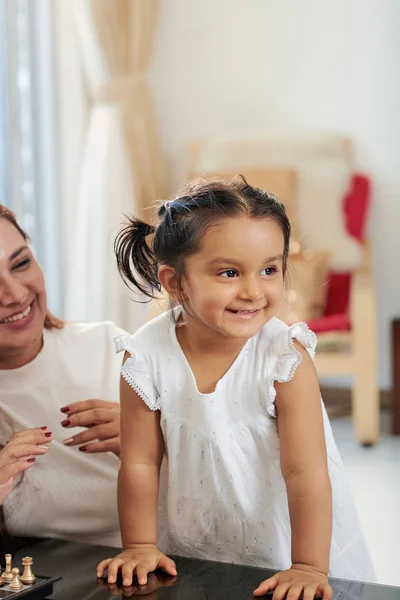 Cute Smiling Little Girl Playing Together Her Mother Home — Stock Photo, Image