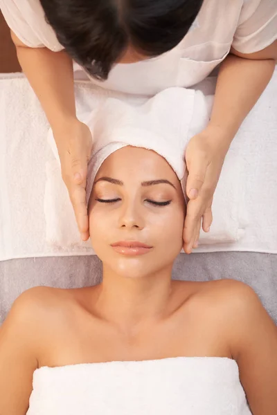 Close Young Woman Towel Her Head Lying Eyes Closed Relaxing — Stock Photo, Image