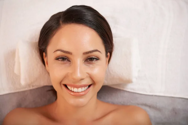 Porträt Einer Schönen Asiatischen Frau Mit Perfekt Sauberer Haut Die — Stockfoto