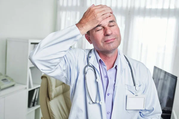Middle Aged Doctor Touching Forehead Relief His Face — Stock Photo, Image