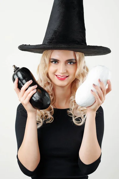 Portrait Smiling Pretty Blond Woman Witch Hat Holding Zuccini Painted — Stock Photo, Image