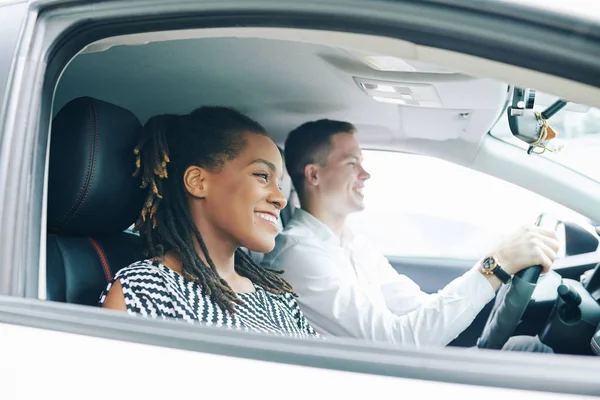 Happy African Woman Sitting Young Man Who Driving Car Driving — Stock Photo, Image
