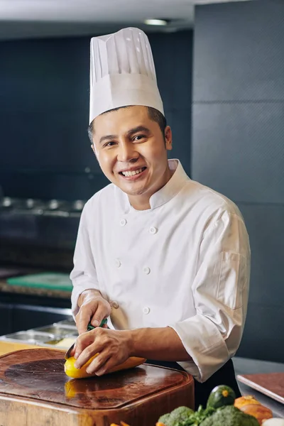 Portrait Asian Chef Uniform Smiling Camera While Cooking His Famous — Stock Photo, Image